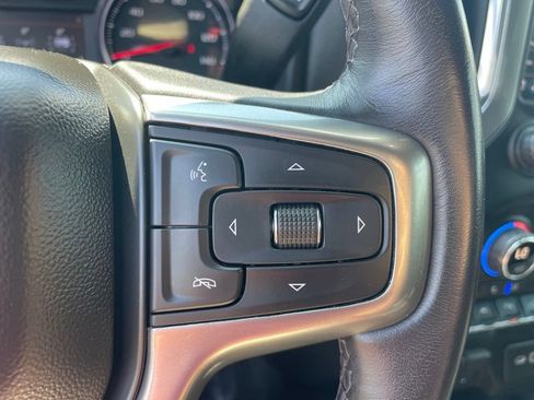Used 2022 Chevrolet Silverado 1500 LTZ w/ LTZ Premium Package AWD/4WD image 31