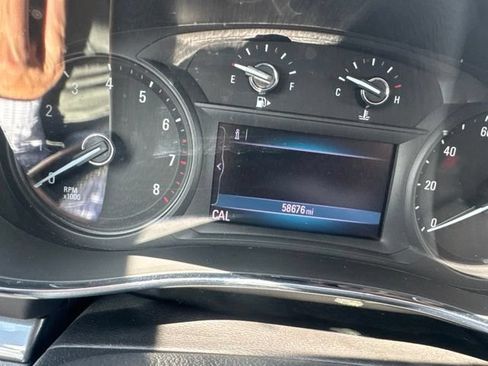 Used 2021 Buick Encore Preferred FWD image 19