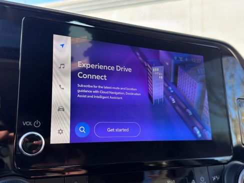 Used 2023 Toyota Highlander XLE image 23