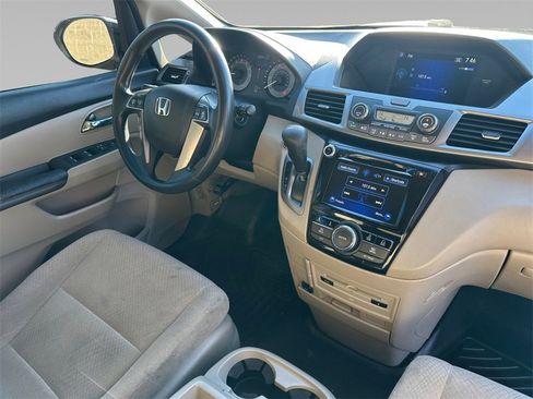 Used 2016 Honda Odyssey SE image 19