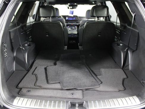 Used 2023 Hyundai Palisade Calligraphy image 16
