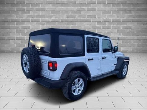 Used 2022 Jeep Wrangler Unlimited Sport image 7