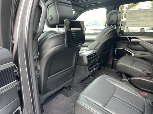 New 2026 Jeep Grand Wagoneer L Limited image 42