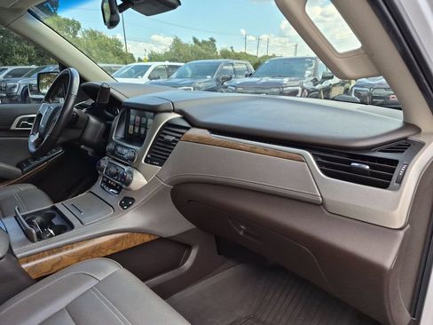 Used 2019 GMC Yukon XL Denali w/ Denali Ultimate Package AWD/4WD image 42