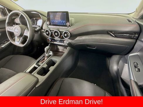 Used 2025 Nissan Sentra SR FWD image 25