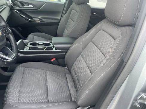 Used 2025 Chevrolet Equinox LT FWD image 17