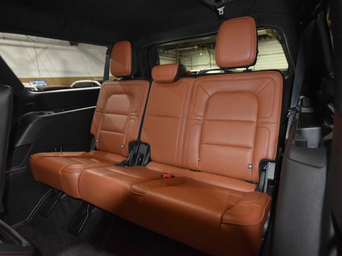 Used 2018 Lincoln Navigator L Reserve w/ Technology Package AWD/4WD image 49