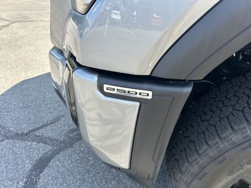 New 2026 GMC Sierra 2500 AT4 w/ Technology Package AWD/4WD image 5