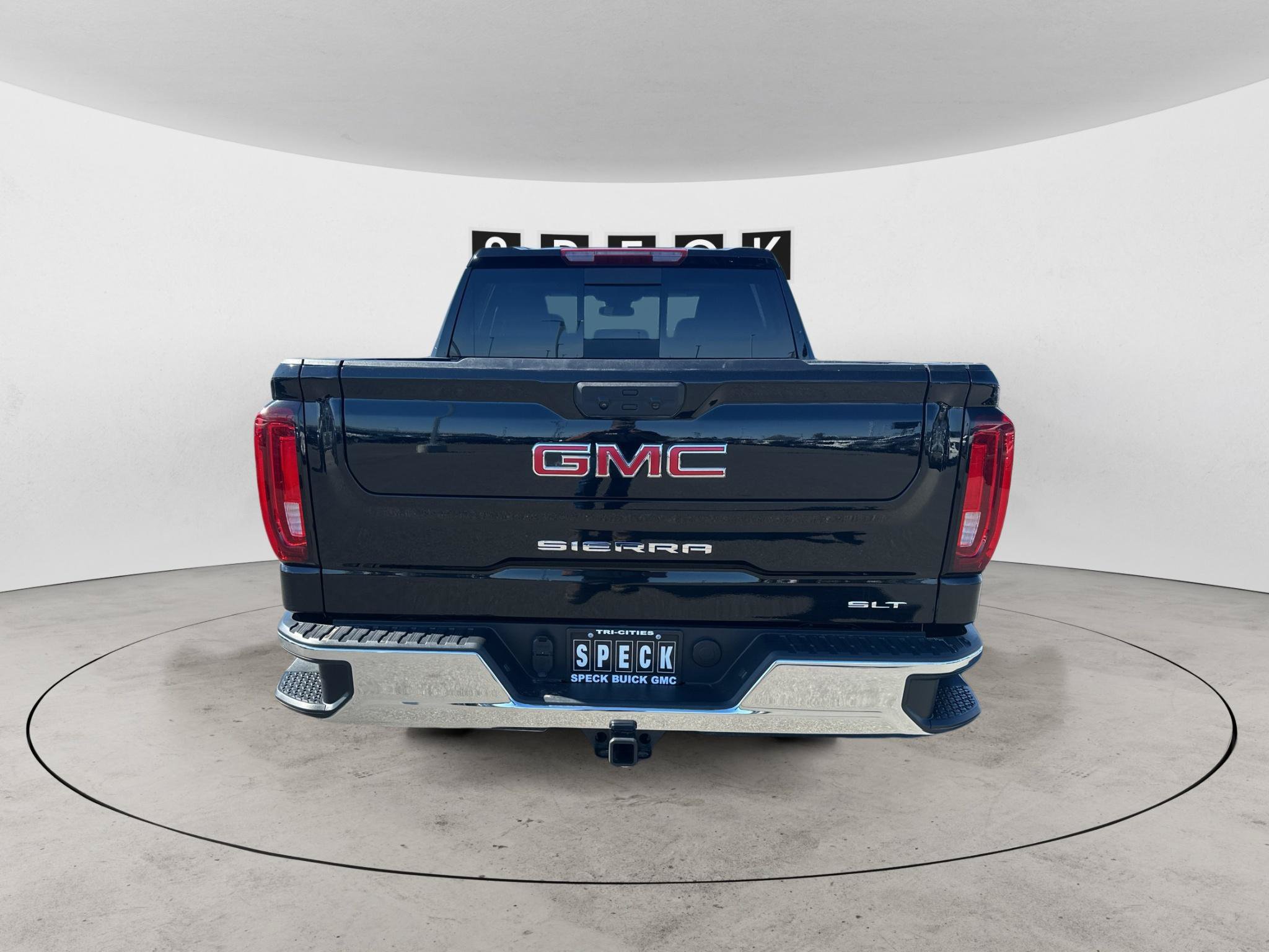 Used 2026 GMC Sierra 1500 SLT w/ SLT Premium Package AWD/4WD image 4