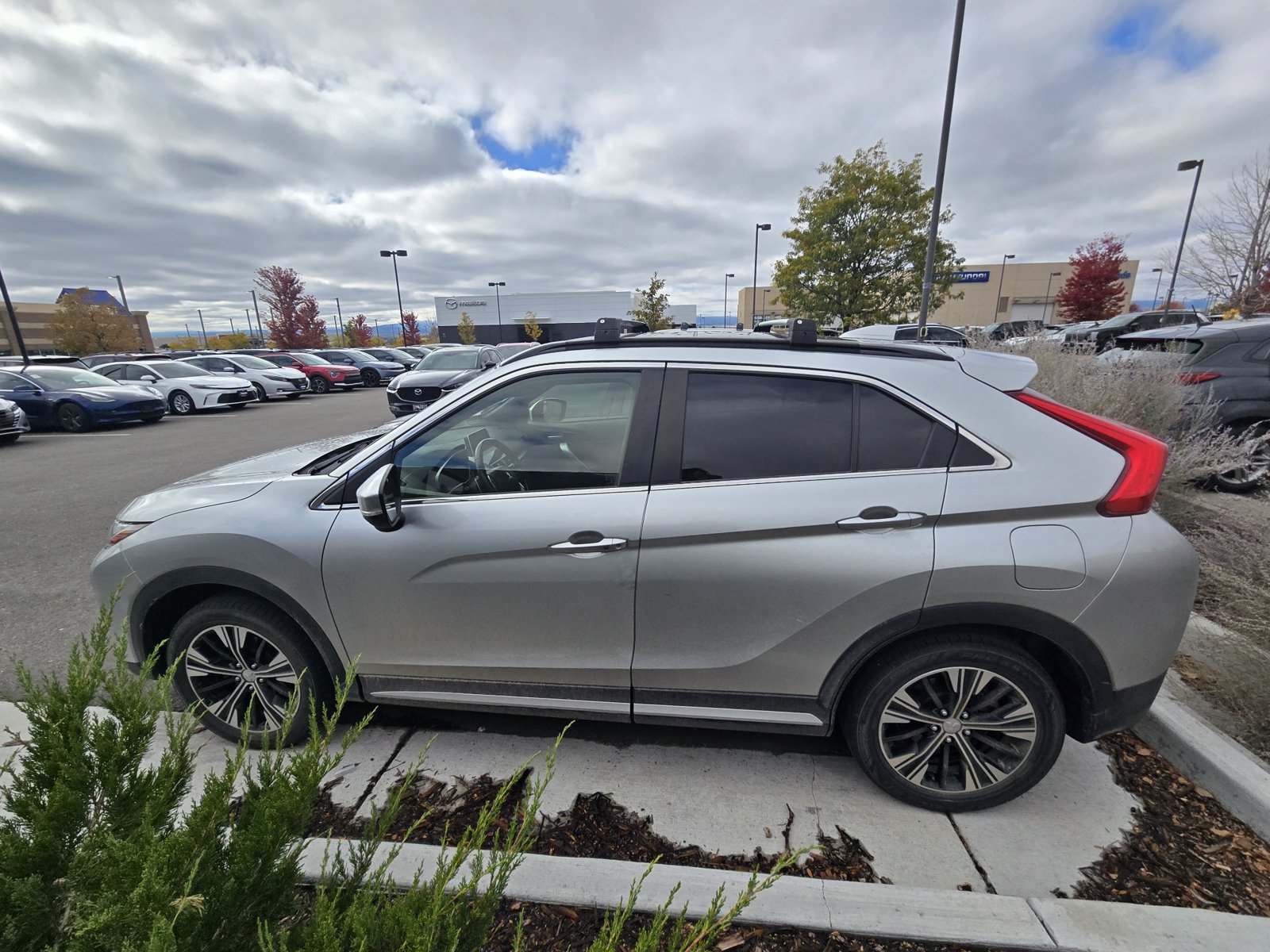 Used 2020 Mitsubishi Eclipse Cross SE AWD/4WD image 2