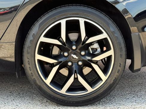 Used 2016 Chevrolet Impala LTZ FWD image 27