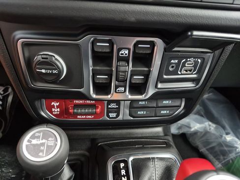 New 2026 Jeep Gladiator Rubicon AWD/4WD image 23