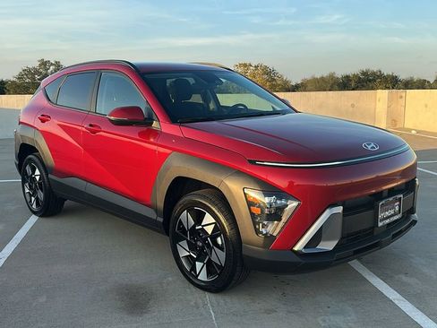 Certified 2025 Hyundai Kona SEL image 14