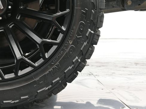 Used 2024 RAM 1500 Laramie AWD/4WD image 42