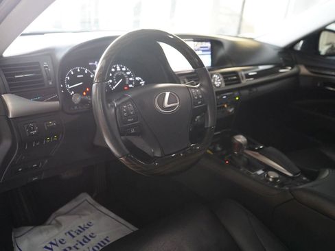 Used 2014 Lexus LS 460 RWD image 6