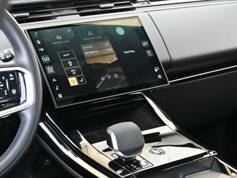 Used 2025 Land Rover Range Rover Sport SE AWD/4WD image 20