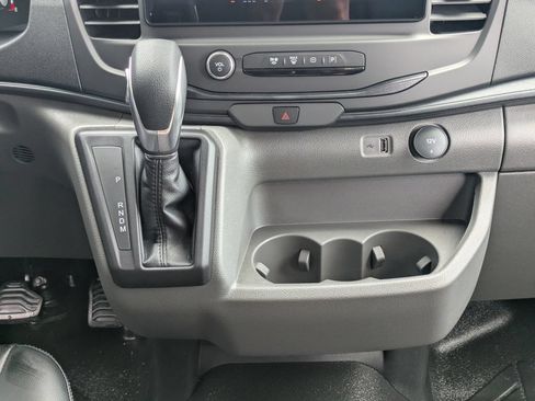 New 2026 Ford Transit 250 148 Medium Roof w/ Load Area Protection Package RWD image 19