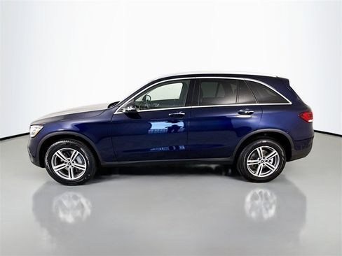 Used 2021 Mercedes-Benz GLC 300 4MATIC w/ Premium Package image 2