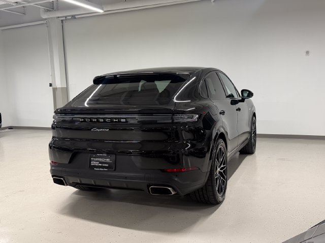 Certified 2026 Porsche Cayenne E-Hybrid Coupe AWD/4WD image 10