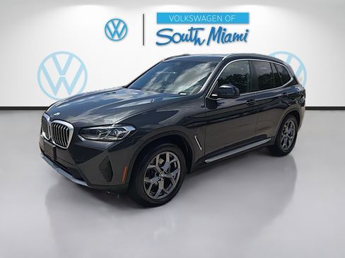 Used 2024 BMW X3 xDrive30i w/ Premium Package AWD/4WD image 3