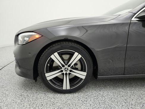 Used 2023 Mercedes-Benz C 300 Sedan image 17