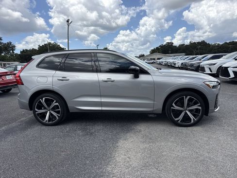 Used 2023 Volvo XC60 B5 Ultimate w/ Climate Package FWD image 6