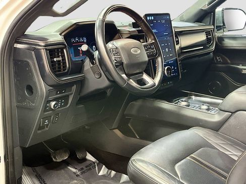 Used 2022 Ford Expedition Max Platinum AWD/4WD image 9