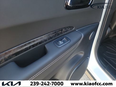 Used 2024 Dodge Durango SRT AWD/4WD image 12