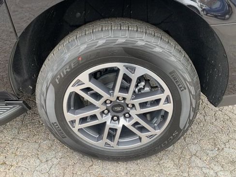 New 2025 Ford Expedition Active image 28