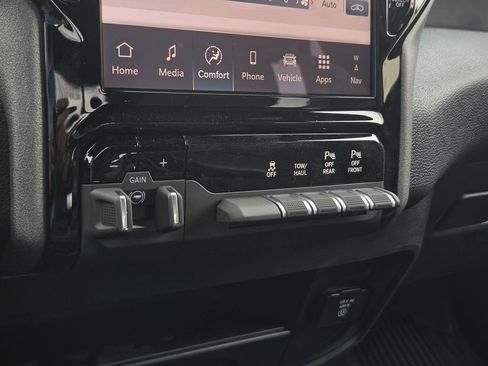 New 2026 RAM 2500 Tradesman AWD/4WD image 26