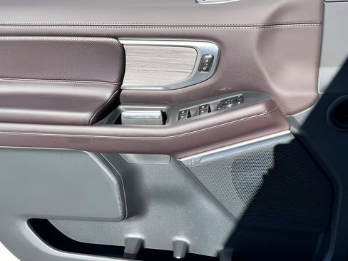 New 2025 Ford Expedition Max Platinum w/ Platinum Ultimate Package image 10