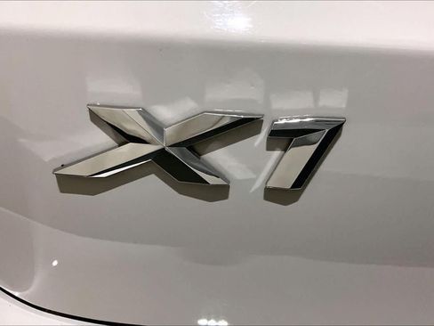 Used 2026 BMW X1 xDrive28i w/ Technology Package AWD/4WD image 9