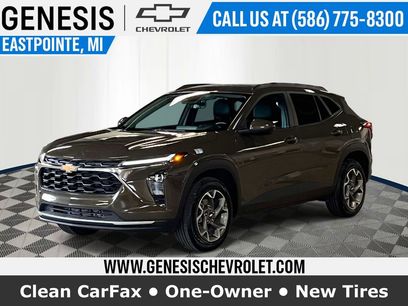 Used 2024 Chevrolet Trax LT w/ Sunroof Package
