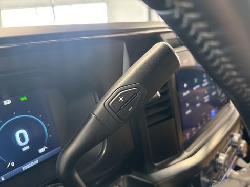 Used 2024 Ford F250 Lariat w/ Chrome Package image 44