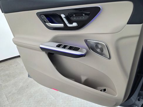 New 2027 Mercedes-Benz GLC 300 4MATIC image 16