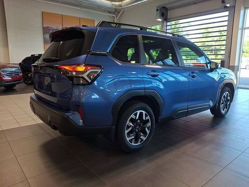 Used 2026 Subaru Forester Premium AWD/4WD image 6