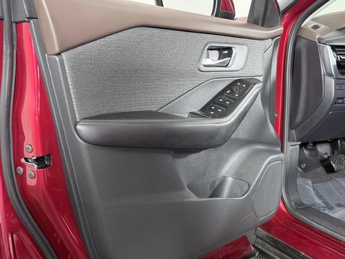 Certified 2023 Nissan Rogue SV AWD/4WD image 28