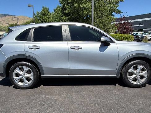 Used 2023 Honda HR-V LX image 2