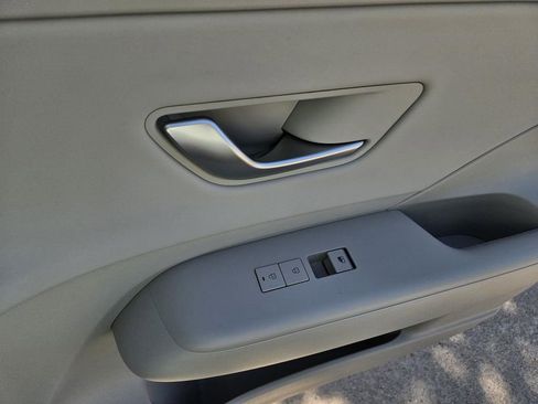 New 2026 Hyundai Kona SEL Premium FWD image 10
