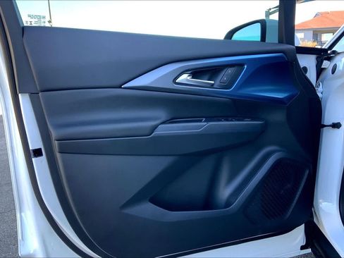 New 2026 Chevrolet Equinox EV LT AWD/4WD image 10