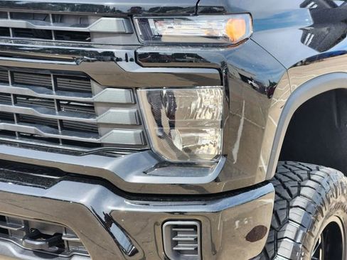 Used 2024 Chevrolet Silverado 2500 Custom w/ Custom Value Package AWD/4WD image 17