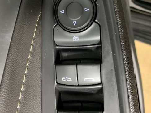 Used 2022 Chevrolet Traverse LT w/ LPO, 'HIT The Road' Package image 17