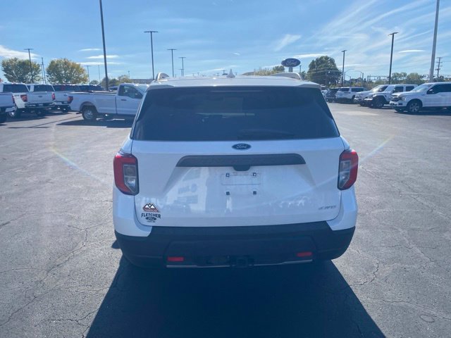 Used 2023 Ford Explorer Timberline w/ Timberline Technology Package AWD/4WD image 4