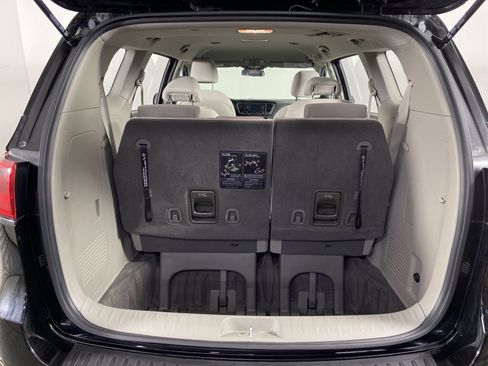 Used 2018 Kia Sedona L FWD image 30
