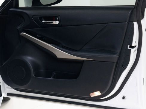 Used 2015 Lexus IS 250 image 19