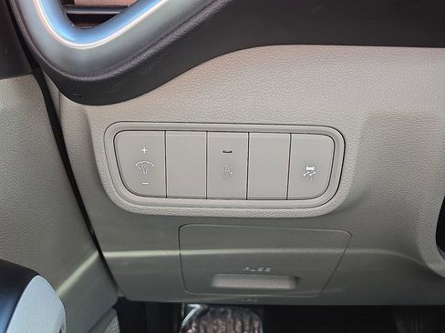 Used 2022 Kia Soul LX image 24