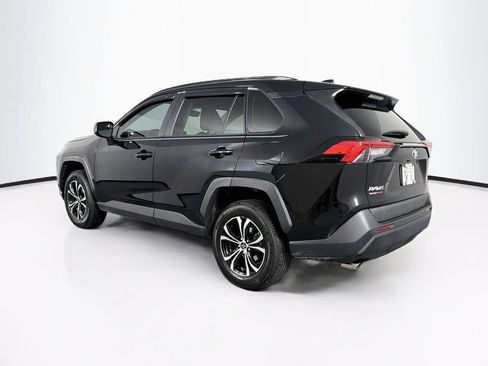 Used 2021 Toyota RAV4 LE FWD image 7