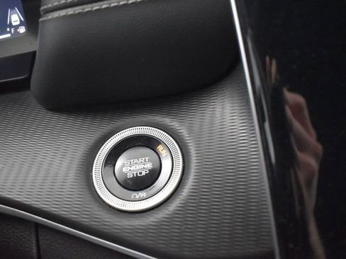 Used 2024 Jeep Grand Cherokee L Laredo image 19