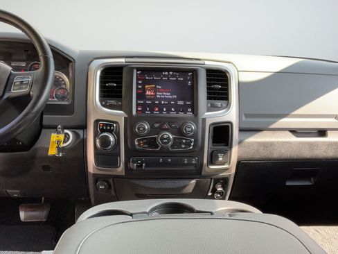 Used 2019 RAM 1500 Big Horn RWD image 23