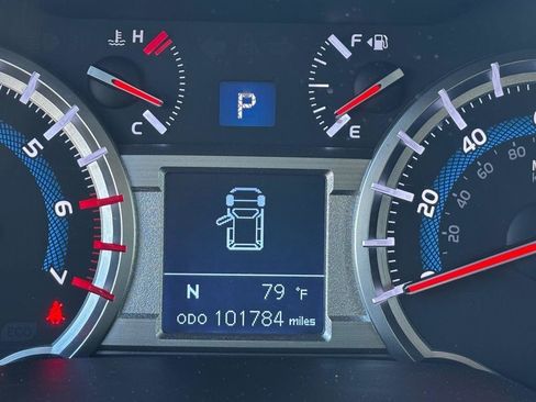 Used 2018 Toyota 4Runner SR5 image 21